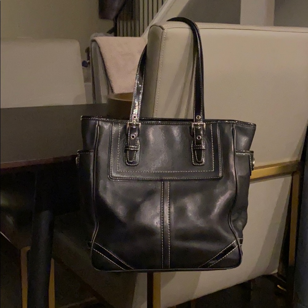 Authentic Leather Coach bag - Picture 2 of 5